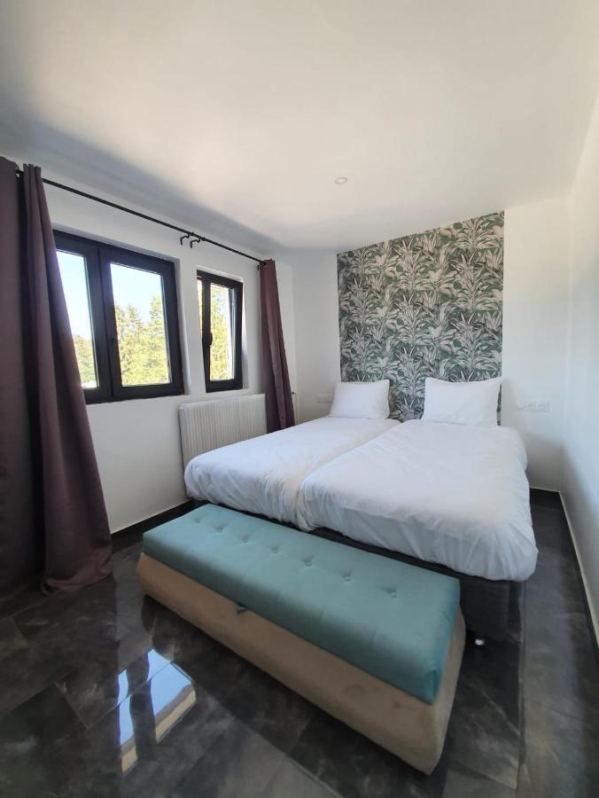 Hotel Parc Les Cigognes Albe Exterior photo