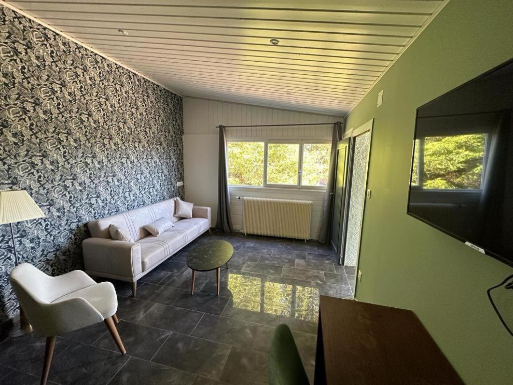 Hotel Parc Les Cigognes Albe Exterior photo