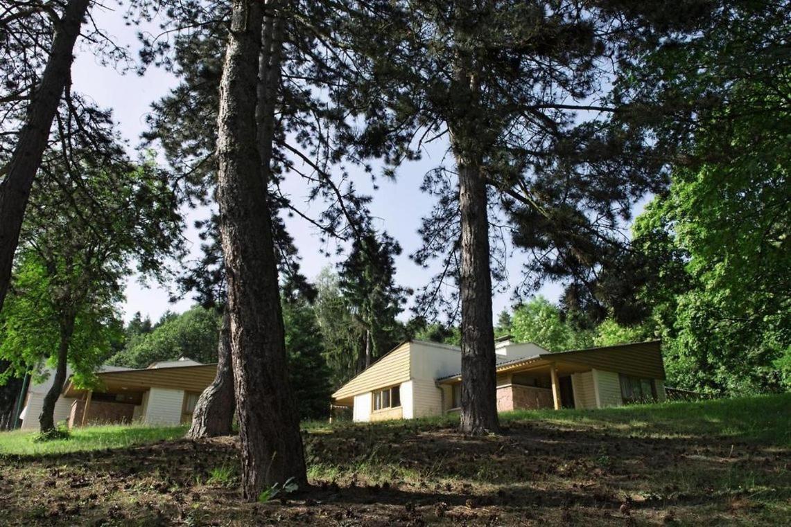 Hotel Parc Les Cigognes Albe Exterior photo